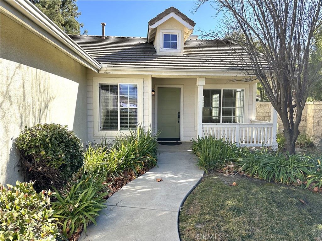 31725 Alder Court Winchester, CA 92596 - Photo 2 of 14