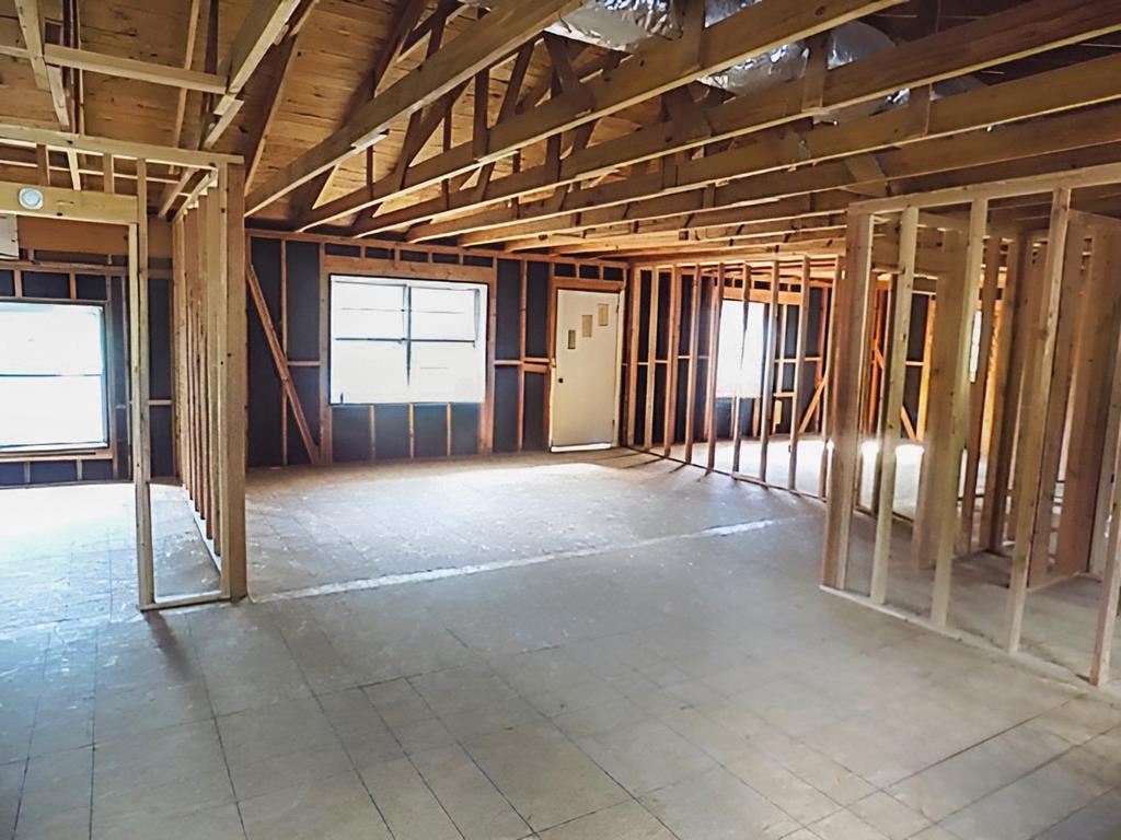 2257 Marley Mill Road Ozark, AL 36360 - Photo 9 of 15 INSIDE