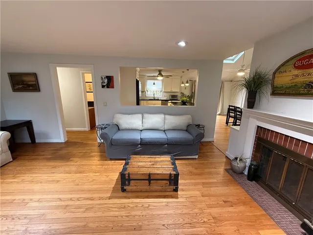 $2,900 | 32 Nipsah Road, Warwick, RI 02818