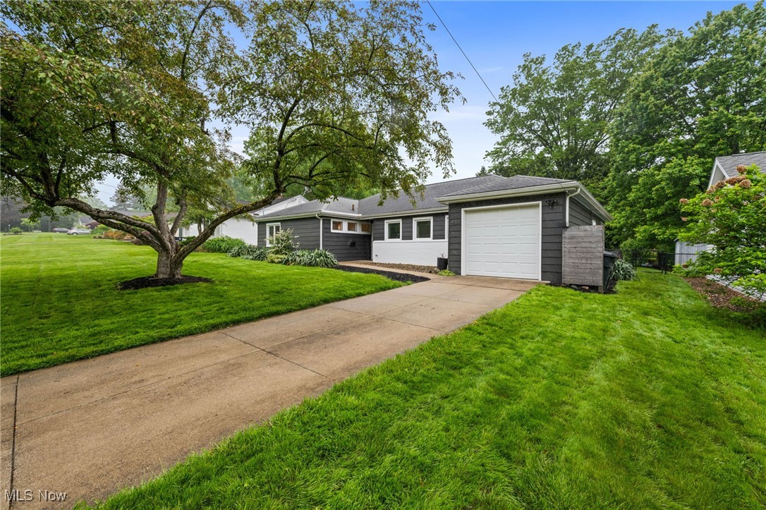 461 Overwood Road Akron, OH 44313 - Photo 3 of 38 Gallery Image 3
