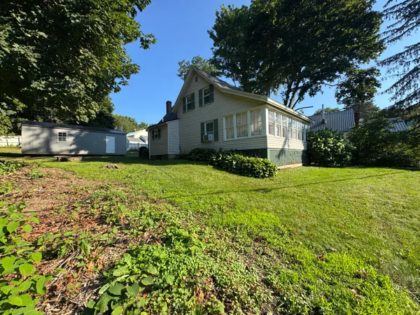 $250,000 | 38 South Belfast Avenue, Augusta, ME 04330