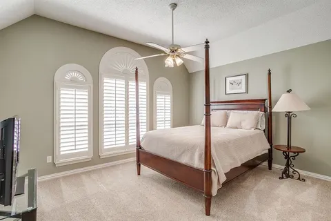 $525,000 | 2801 Pomponessett Drive, Arlington, TX 76001