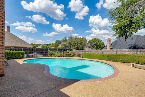 $525,000 | 2801 Pomponessett Drive, Arlington, TX 76001