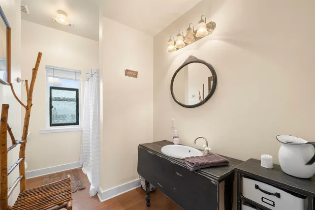 $879,950 | 821 Old Sr 26, Lacrosse, WA 99143