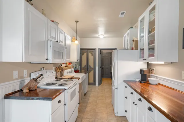 $879,950 | 821 Old Sr 26, Lacrosse, WA 99143