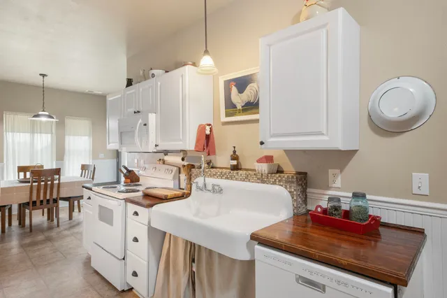 $879,950 | 821 Old Sr 26, Lacrosse, WA 99143