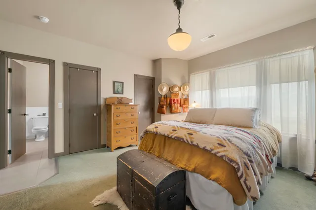 $879,950 | 821 Old Sr 26, Lacrosse, WA 99143