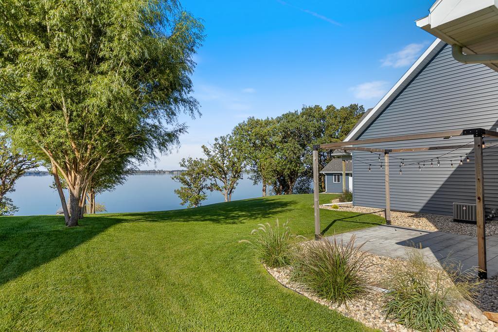 112 Sunrise Street Hendricks, MN 56136 - Photo 12 of 76