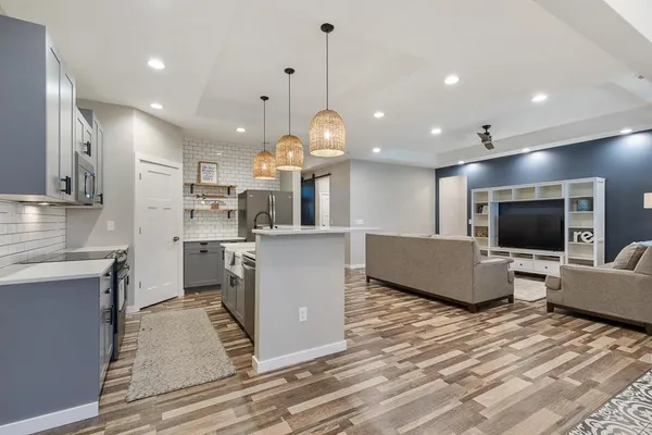 $699,000 | 112 Sunrise Street, Hendricks, MN 56136