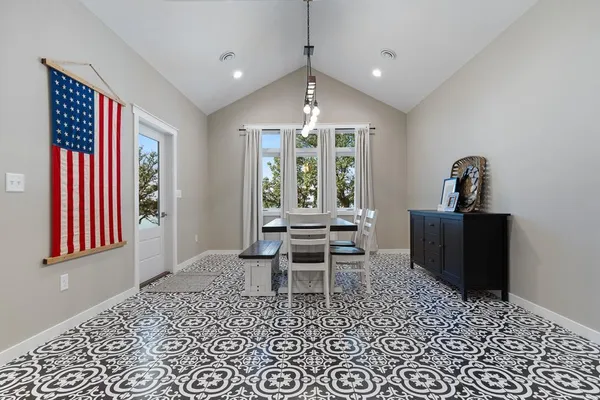 $699,000 | 112 Sunrise Street, Hendricks, MN 56136