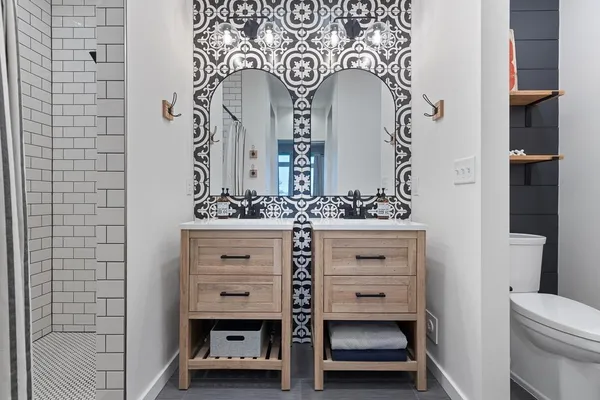 $699,000 | 112 Sunrise Street, Hendricks, MN 56136