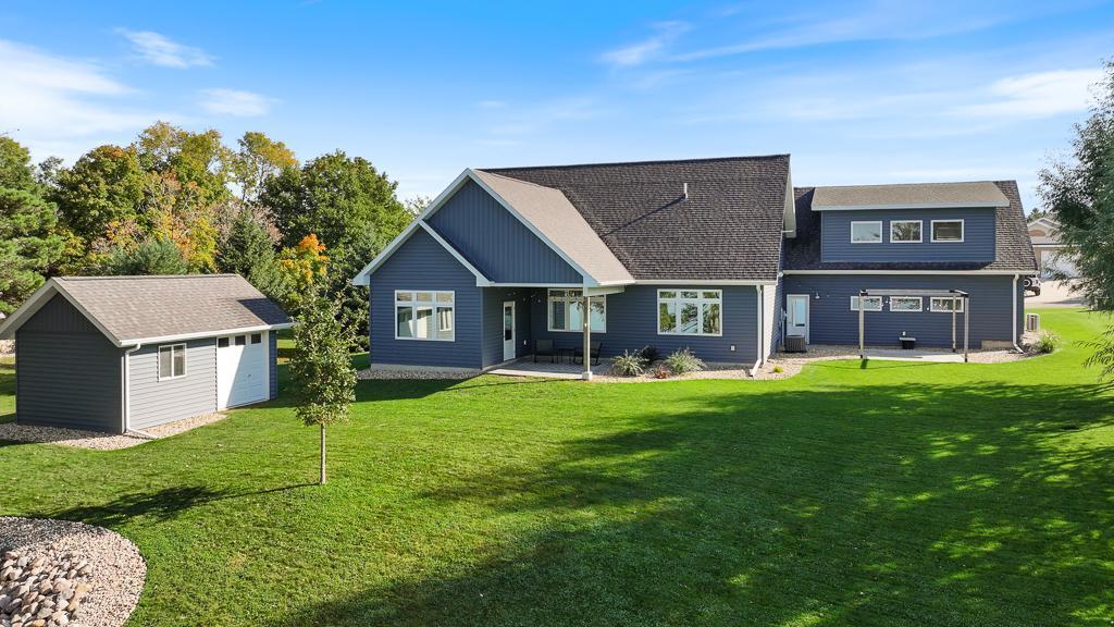 112 Sunrise Street Hendricks, MN 56136 - Photo 4 of 76