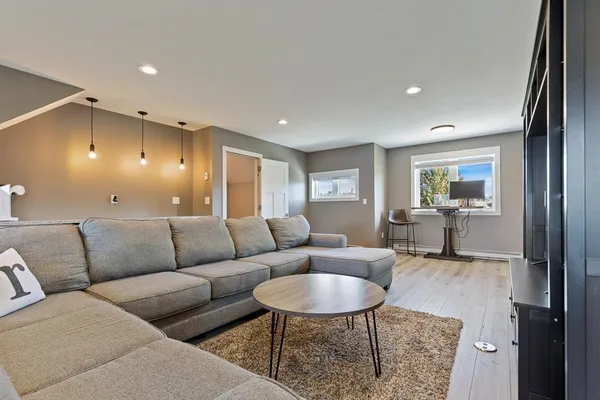 $699,000 | 112 Sunrise Street, Hendricks, MN 56136