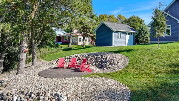$699,000 | 112 Sunrise Street, Hendricks, MN 56136