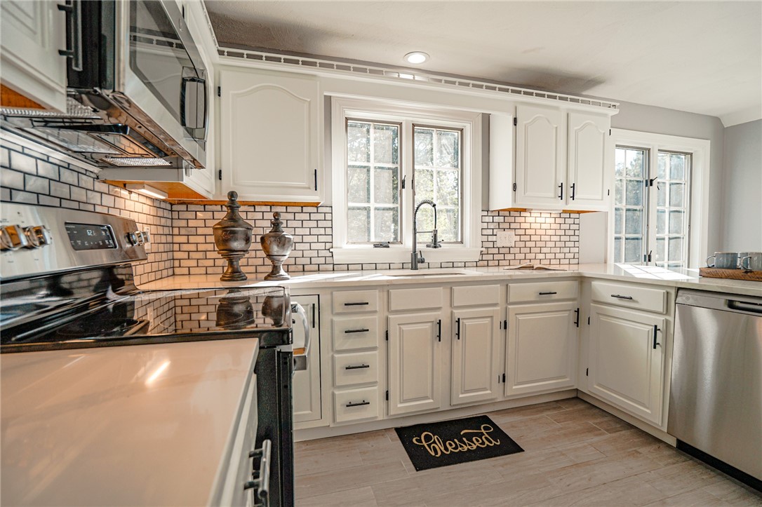 199 West Greenville Road Scituate, RI 02857 - Photo 18 of 41