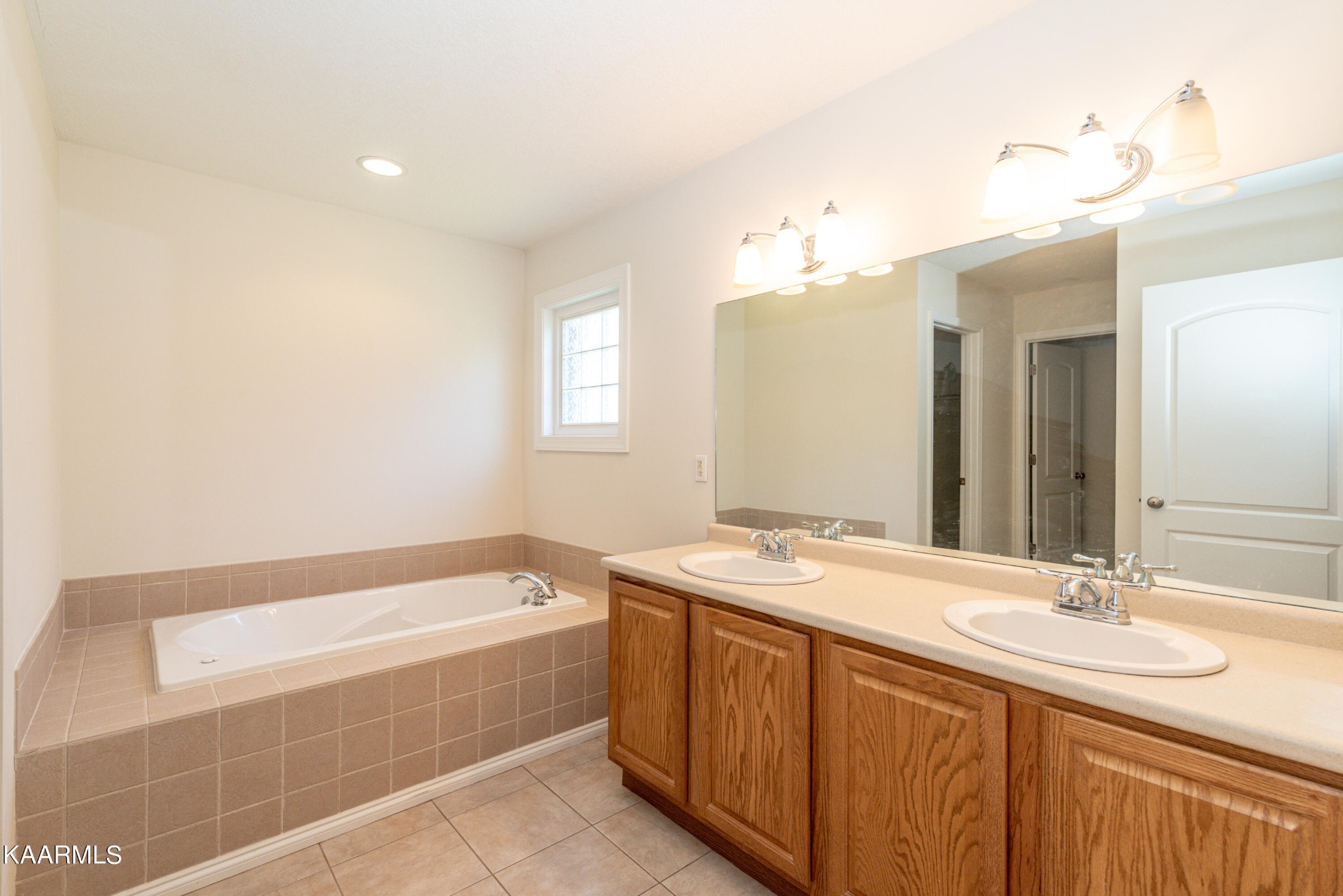 917 Elsborn Ridge Road Maryville, TN 37801 - Photo 21 of 35 Gallery Image 21