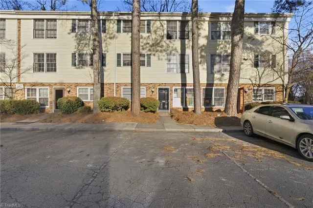 $720,000 | 2810 Carriage Drive, Unit D, Winston-Salem, NC 27106