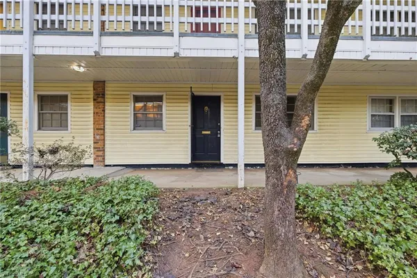 $720,000 | 2810 Carriage Drive, Unit D, Winston-Salem, NC 27106