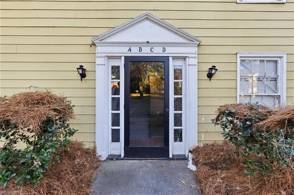 $720,000 | 2810 Carriage Drive, Unit D, Winston-Salem, NC 27106