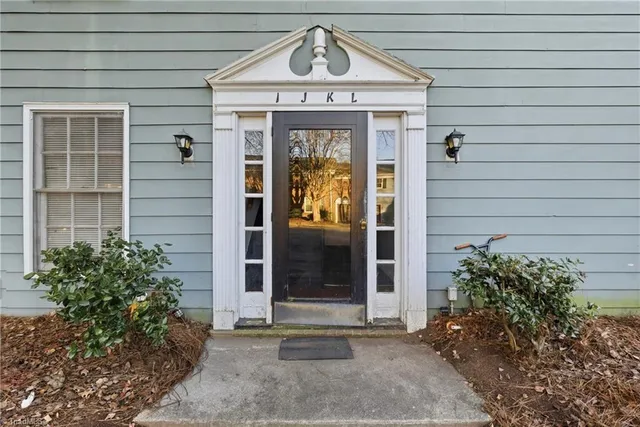 $720,000 | 2810 Carriage Drive, Unit D, Winston-Salem, NC 27106