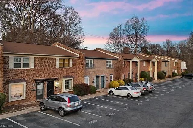 $720,000 | 2810 Carriage Drive, Unit D, Winston-Salem, NC 27106