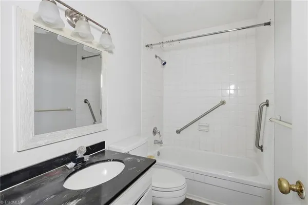 $720,000 | 2810 Carriage Drive, Unit D, Winston-Salem, NC 27106