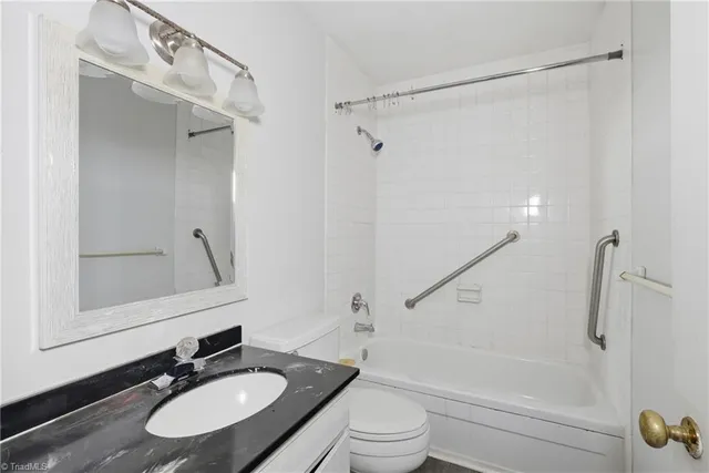 $720,000 | 2810 Carriage Drive, Unit D, Winston-Salem, NC 27106