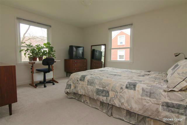 3446 Windsor Road Roanoke, VA 24018 - Photo 21 of 28 Bedroom 1