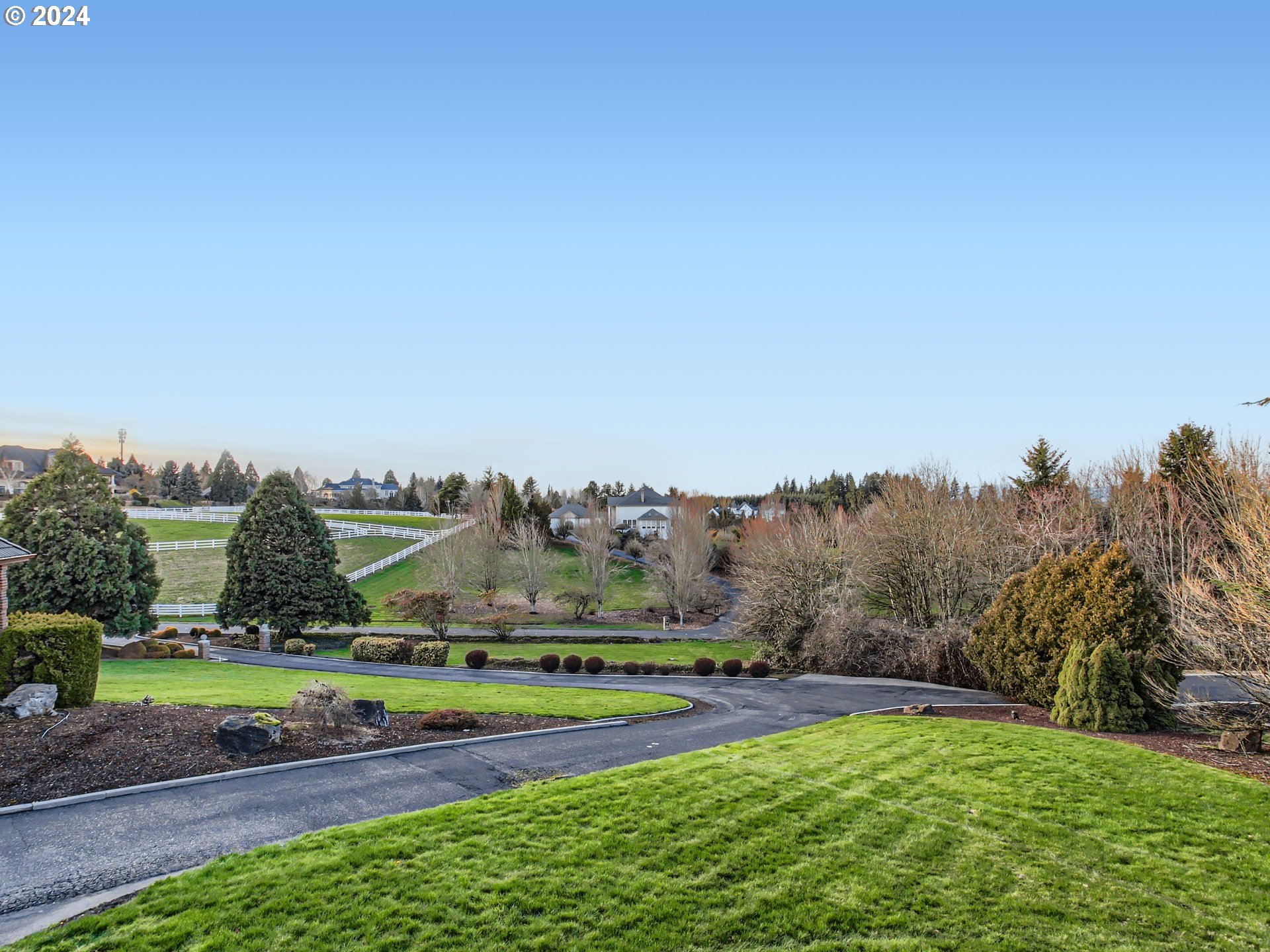 1411 Northwest 211th Circle Ridgefield, WA 98642 - Photo 44 of 47 Driveway