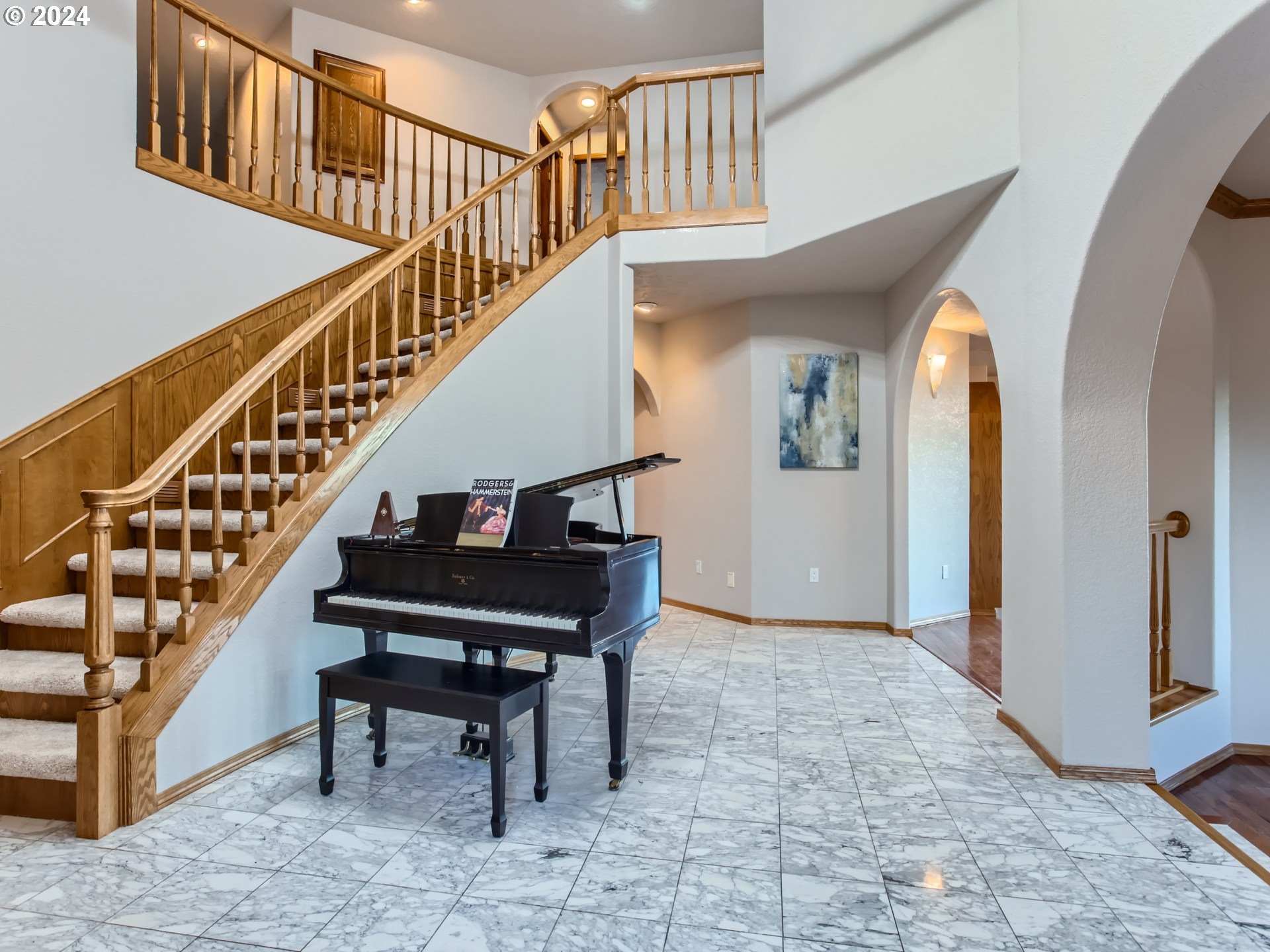 1411 Northwest 211th Circle Ridgefield, WA 98642 - Photo 6 of 47 Entrance/Foyer