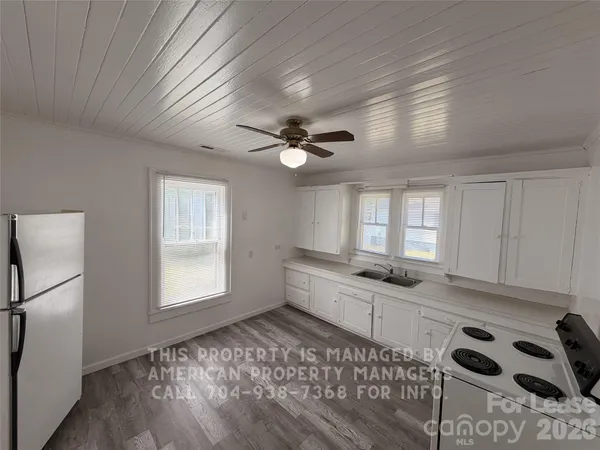 $1,350 | 1604 Carolina Avenue, Kannapolis, NC 28083