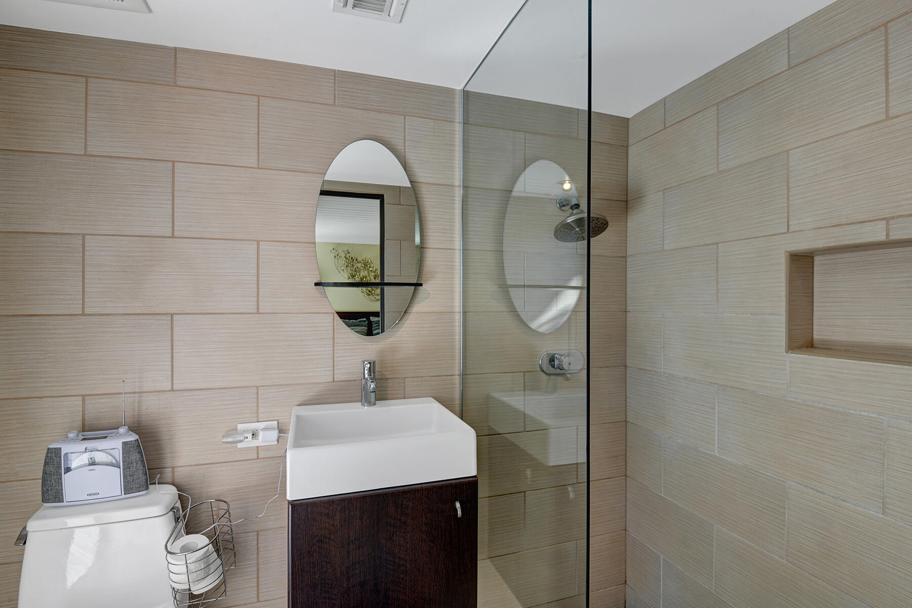 565 East Racquet Club Road Palm Springs, CA 92262 - Photo 20 of 38 PRIMARY BATHROOM MLS