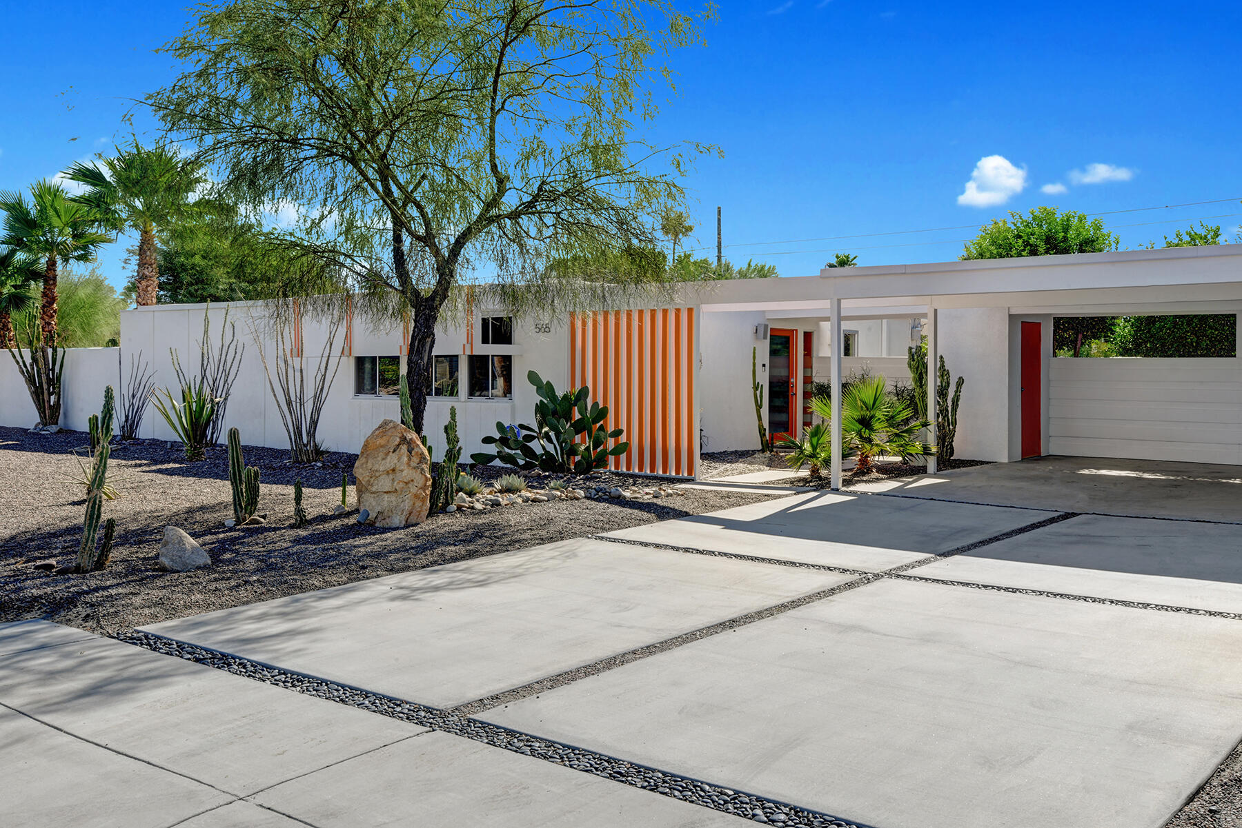 565 East Racquet Club Road Palm Springs, CA 92262 - Photo 33 of 38 FRONT OF HOUSE ARCHITECTURE MLS