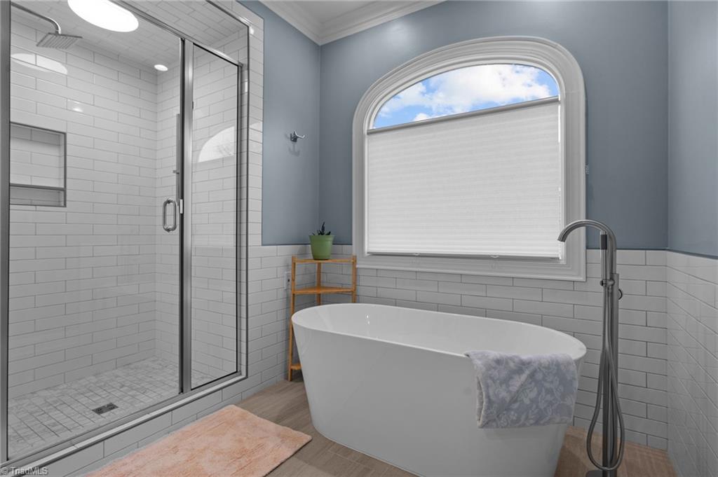133 Windrush Road Winston-Salem, NC 27106 - Photo 22 of 50 Soaking Spa Tub & Oversized Tile