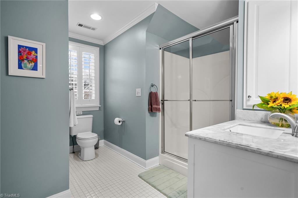 133 Windrush Road Winston-Salem, NC 27106 - Photo 25 of 50 Upper Level Full Bath #1