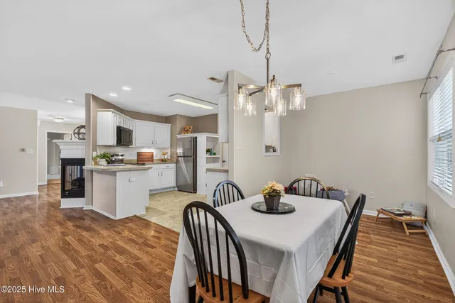 $290,000 | 404 Jasmine North, Swansboro, NC 28584