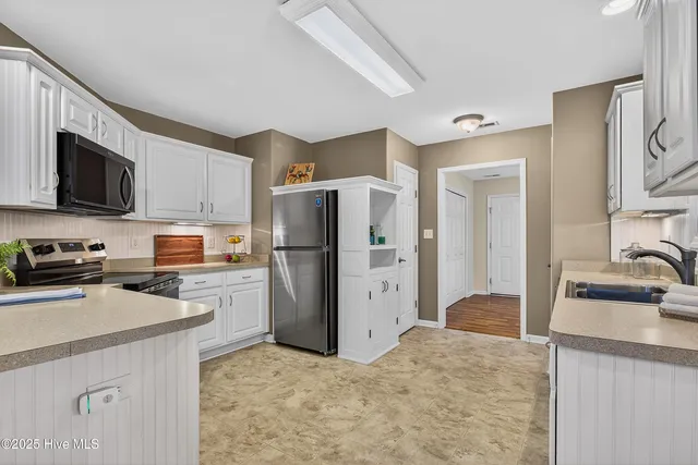 $290,000 | 404 Jasmine North, Swansboro, NC 28584