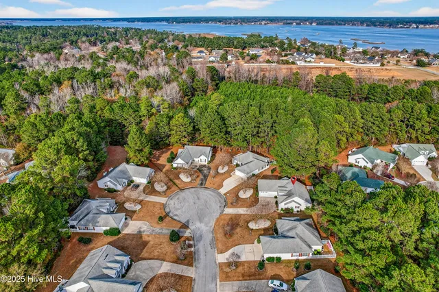 $290,000 | 404 Jasmine North, Swansboro, NC 28584