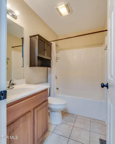 $1,500 | 2201 Cherokee Road, Unit 18, Johnson City, TN 37604