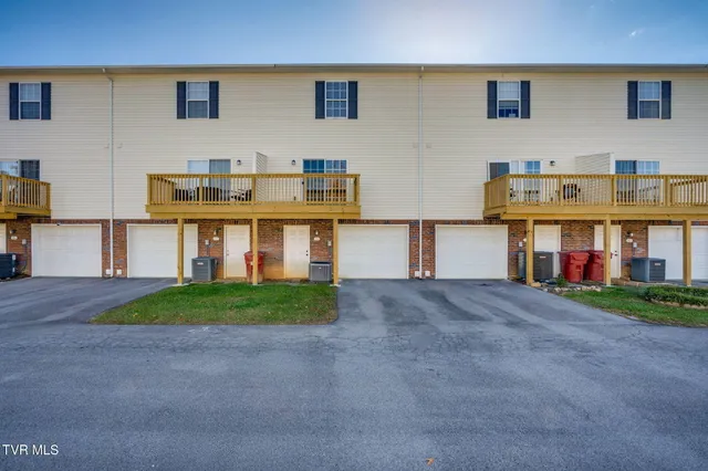 $1,500 | 2201 Cherokee Road, Unit 18, Johnson City, TN 37604