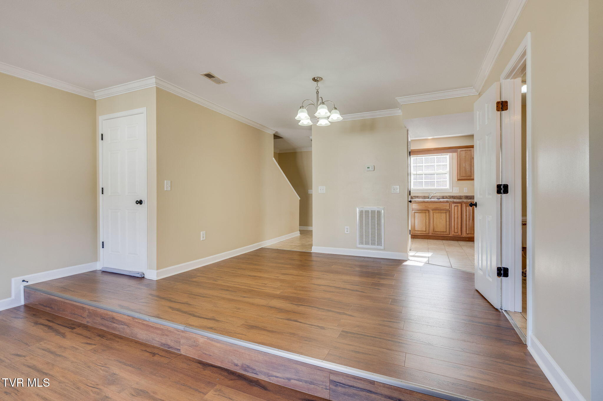 2201 Cherokee Road, Unit 18 Johnson City, TN 37604 - Photo 7 of 25 R7