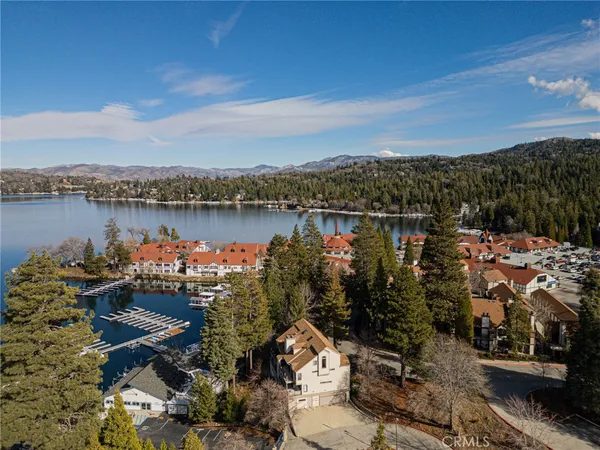 $925,000 | 4 Village, Unit B, Lake Arrowhead, CA 92352