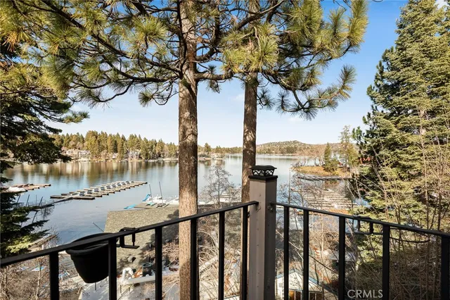 $925,000 | 4 Village, Unit B, Lake Arrowhead, CA 92352