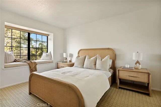 $925,000 | 4 Village, Unit B, Lake Arrowhead, CA 92352