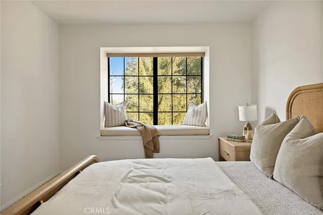 $925,000 | 4 Village, Unit B, Lake Arrowhead, CA 92352