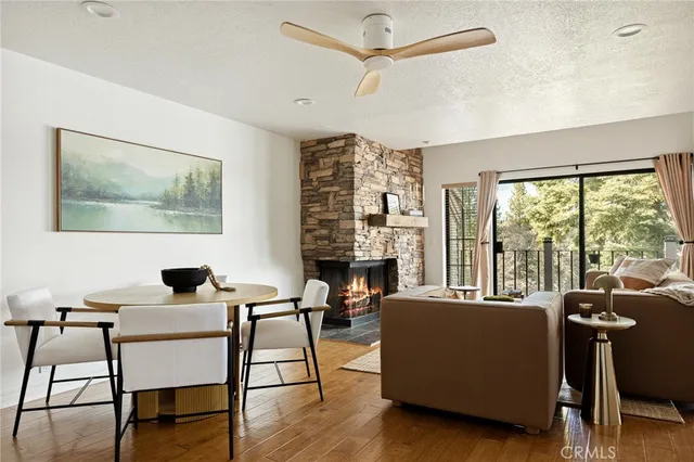 $925,000 | 4 Village, Unit B, Lake Arrowhead, CA 92352