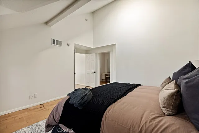 $925,000 | 4 Village, Unit B, Lake Arrowhead, CA 92352