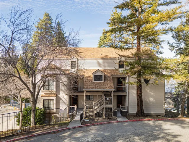 $925,000 | 4 Village, Unit B, Lake Arrowhead, CA 92352