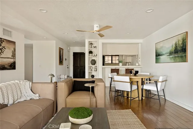 $925,000 | 4 Village, Unit B, Lake Arrowhead, CA 92352