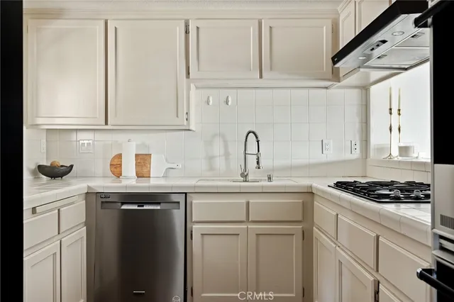 $925,000 | 4 Village, Unit B, Lake Arrowhead, CA 92352